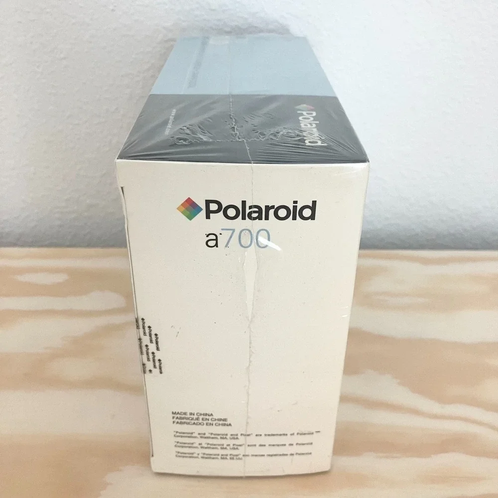 Vintage Polaroid A700 7.0 MP Digital‎ Camera Silver Brand New Sealed NOS